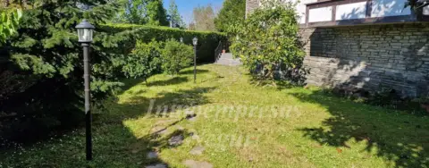 Casa adosada en calle de Atxabaso
