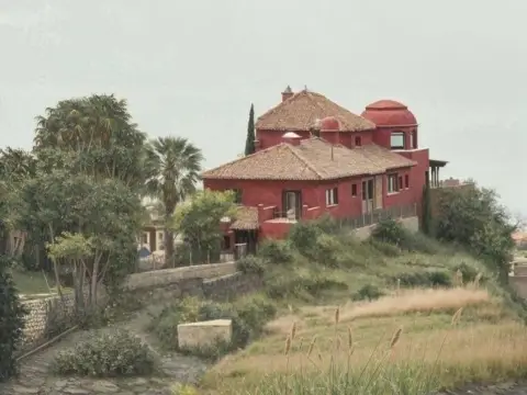 Chalet en calle Tamaray Q83R+C5