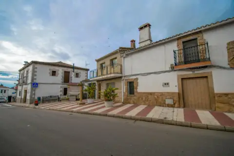 House in calle de José Antonio, 48
