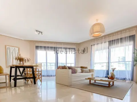 Piso en Avenida de Francia