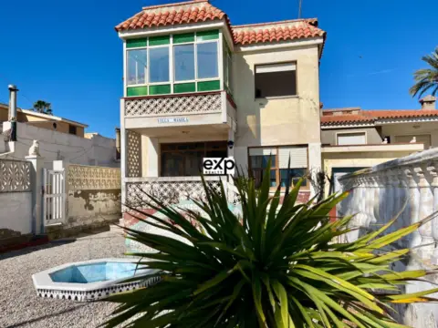 Casa en Passeig Maritim, 298