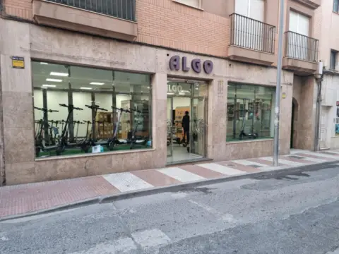 Local comercial en Avenida de Pablo Picasso, 22