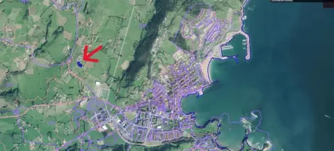 Terreno en calle Luanco