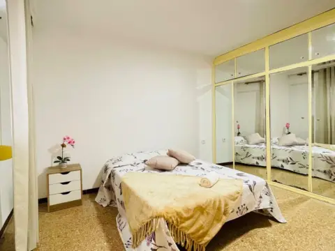 Habitación en calle del Teniente Llorca, 26