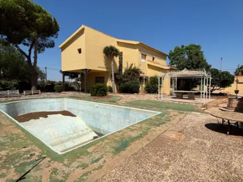 Chalet en calle Firmamento - Urrutias, nº 5