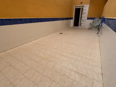 Piso en calle de Isidro Madrid, 109