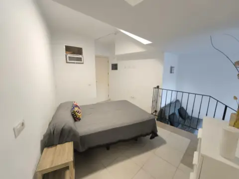 Estudio en calle del Bonsái