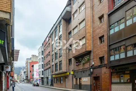 Piso en calle de la Constitución, 36