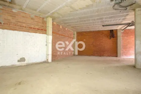 Local comercial en Avenida Eysines, 30