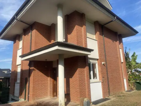 Chalet en calle Eltojo