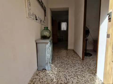 Casa adosada en calle de Ramón y Cajal, 135