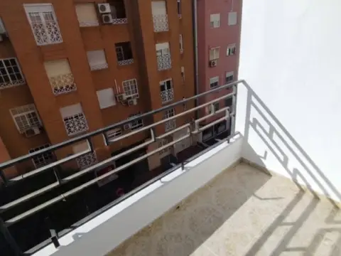 Piso en calle de Jaúl, 17
