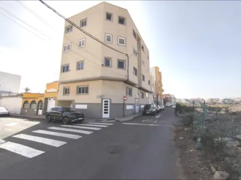 Piso en calle Las Angustias