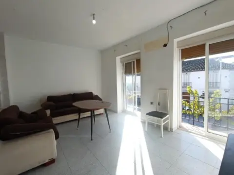 Casa adosada en calle Real de Pinos Puente