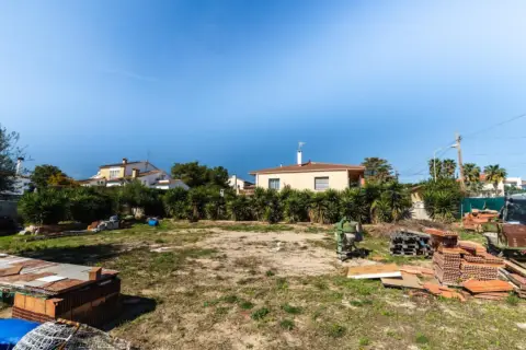 Terreno en Carrer de la Creu del Sud, 2