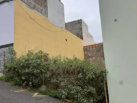 Terreno en calle Tenerife, 19