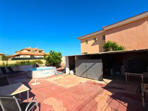 Chalet en Las Lomas del Rame-Bahía Bella