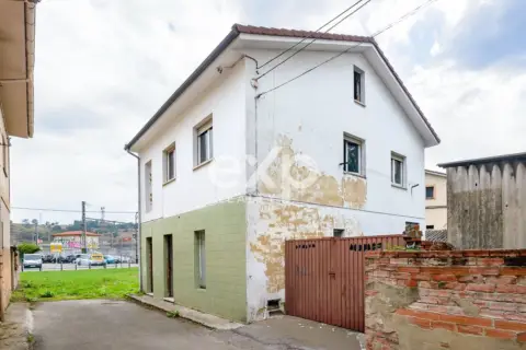 Chalet en calle José Manuel Bobes, 2