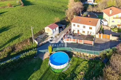 Chalet en calle Pañeda Nueva, nº 36