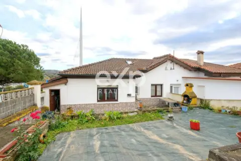 Chalet en calle de las Gardenias, 49