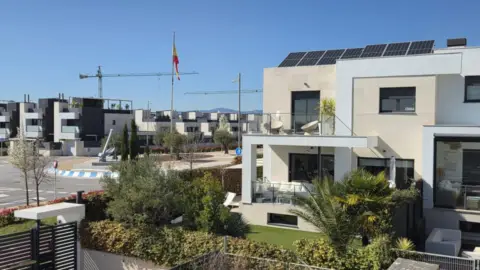 Casa adosada en calle Federico Gravina