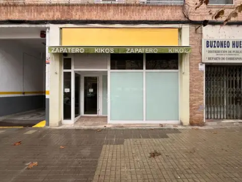 Local comercial en Avenida de Menéndez Pidal, 5