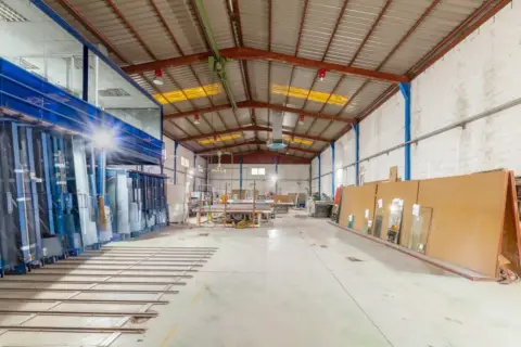 Nave industrial en Carretera del Vertedero Municipal Valdemingómez