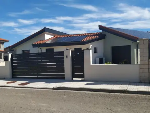 Chalet en Barrio de la Villanueva de San Mamés