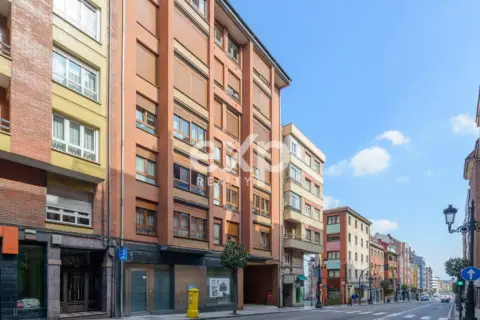 Piso en calle de Fuertes Acevedo, 98