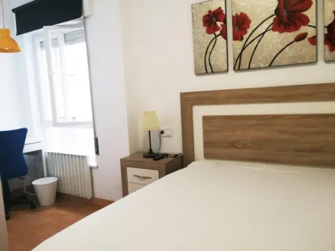 Piso en Plaza de la Paz, 9