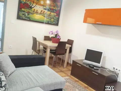 Piso en calle de José María Martínez Cachero