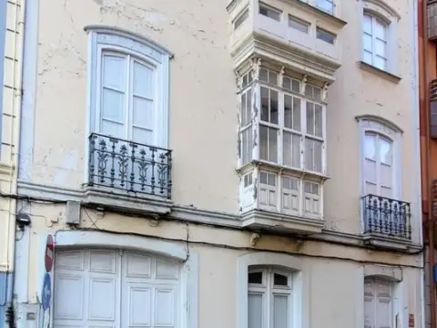 Casa en calle de Ramón González