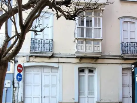 Casa en calle de Ramón González