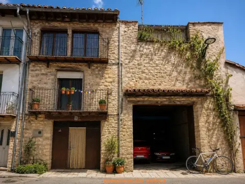 Casa adosada en calle Maestro Giner