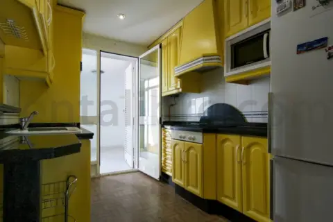 Casa adosada en Plaza del Caballo