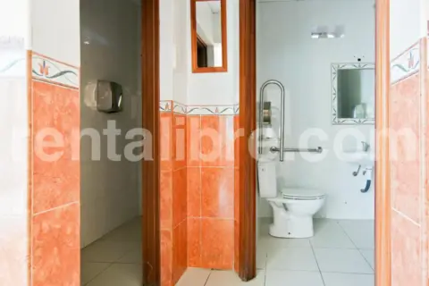 Nave industrial en Hipercor