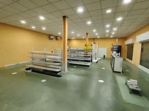 Local comercial en calle del Calvario