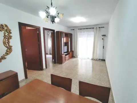 Piso en calle Fontiveros
