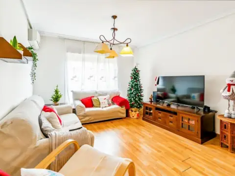 Piso en calle de Neptuno