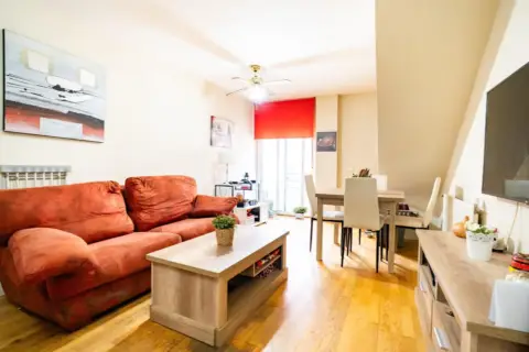 Dúplex en calle de la Soberanía