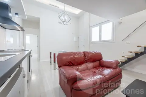 Loft en A Un Paso de El Corte Ingles, Metro, Conexiones, 3 Habitaciones, Perchel Norte