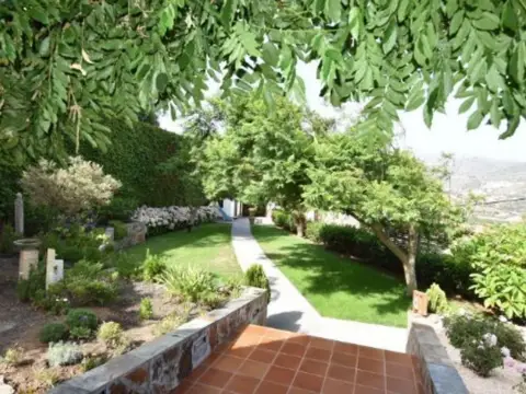 Chalet en calle Roque Nublo