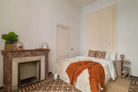 Habitación en Carrer Ample, 24