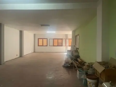 Local comercial en calle del Párroco Segundo Vega, 165