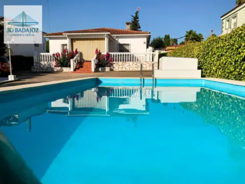 Chalet en Ctra de Sevilla - Ronda Sur