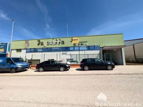 Nave industrial en calle Mina La Amistad