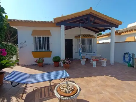 Chalet en 1ª Pista de La Barrosa