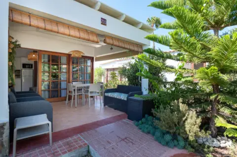 Casa en Avenida Touroperador Tjaereborg, 7