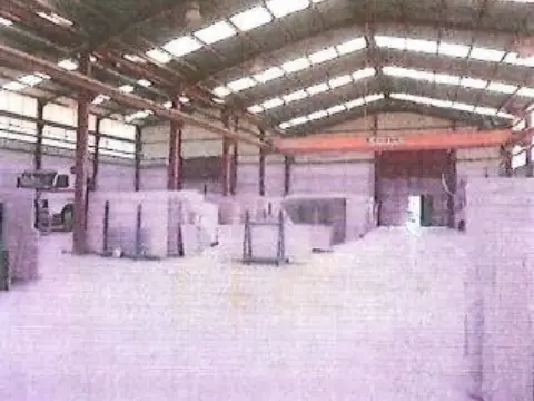 Nave industrial en Juzgados