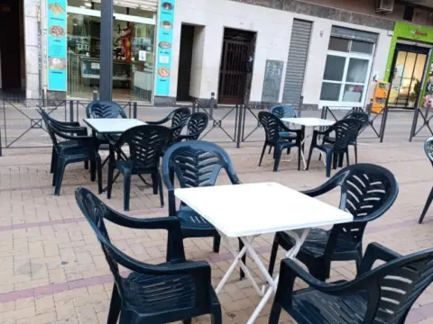Local comercial en Cortes Valencianas